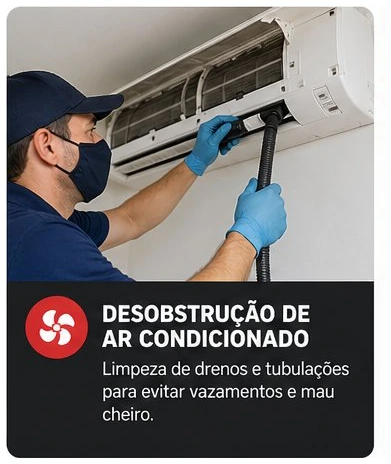 Técnico desobstruindo dreno de ar condicionado com mangueira flexível em Curitiba